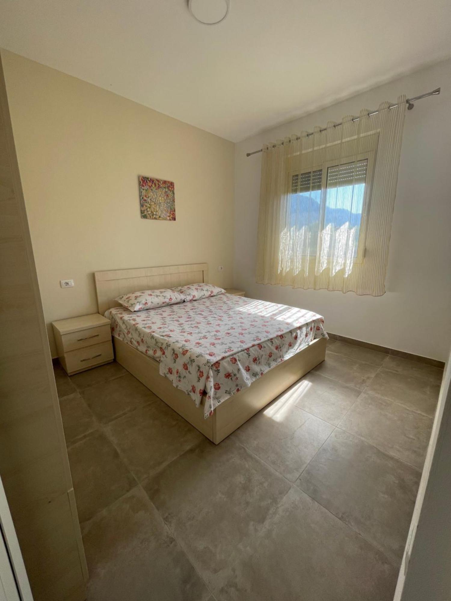 Villa Rei Baks-Rrjoll Buitenkant foto